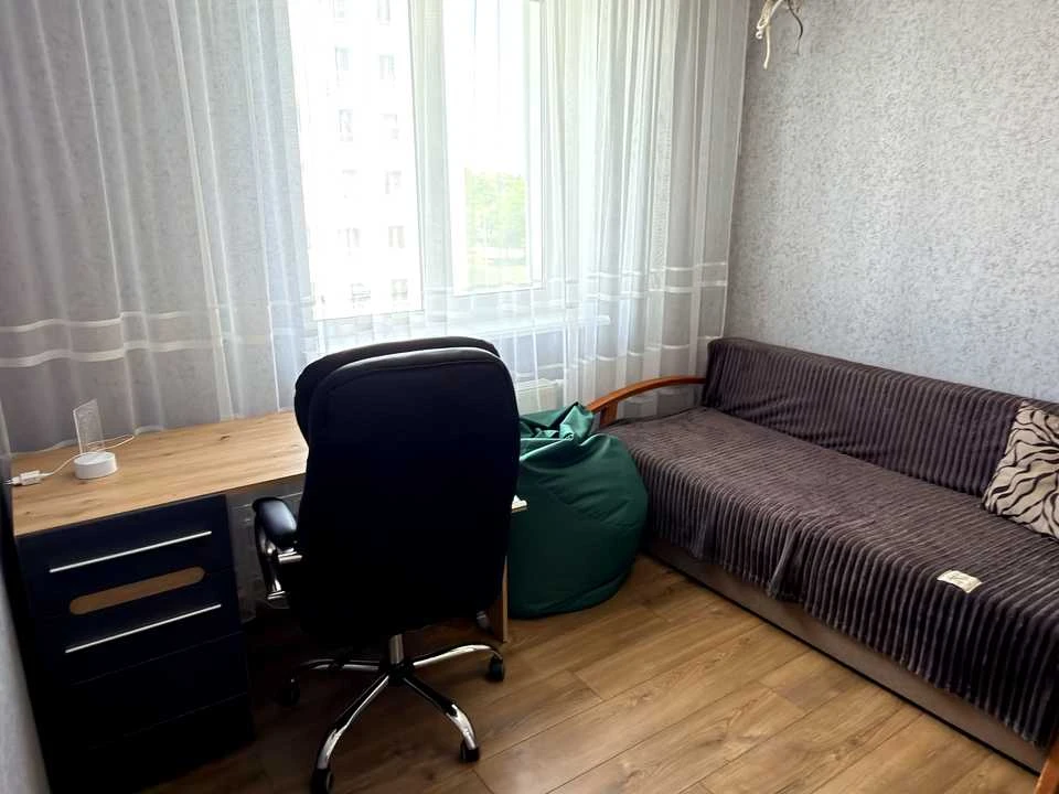 Apartment. Kharkiv, Heroiv Kharkova Ave. (Moskovskiy)