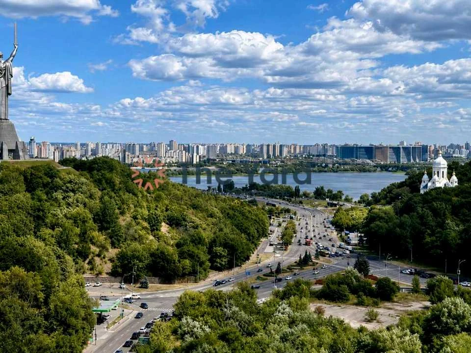 Квартира. Київ, Старонаводницька вул.