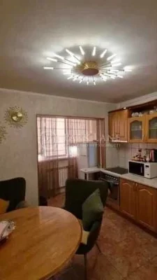 Героев Днепра Набережная Продам 3к квартиру ремонт Ивасюка М