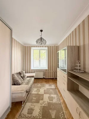 Продам двокімнатну квартиру (43 м²) у Києві, Солом' янський