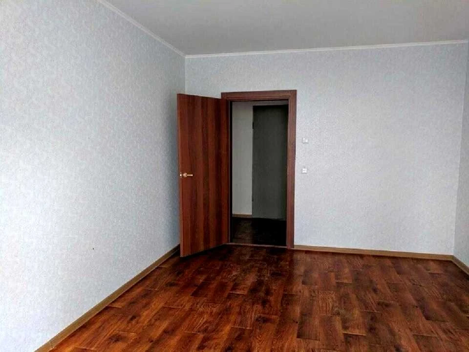 Квартира. Київ, Ревуцького вул.