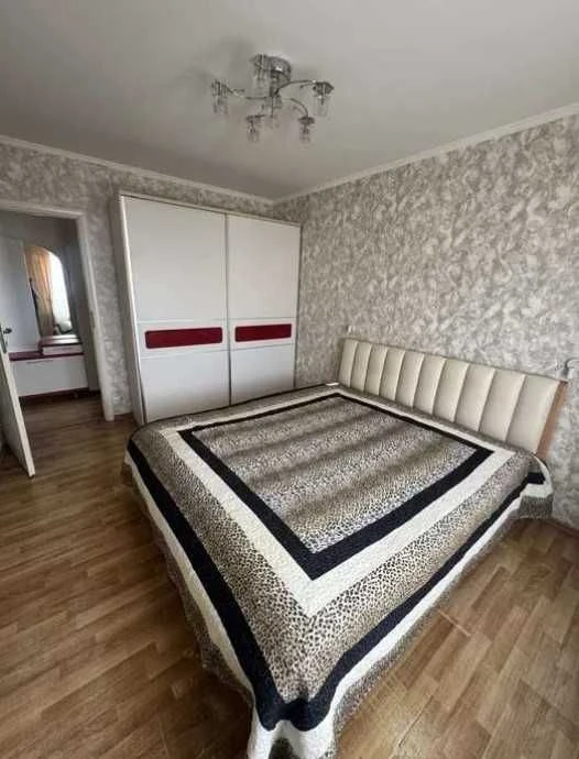 Продам 3 комнатную квартиру 63м2 Салтовка  ,отличный ремонт