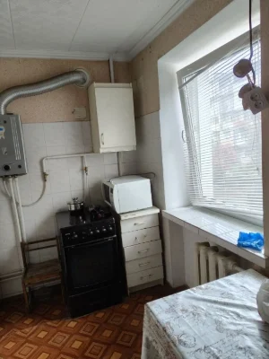 Продам двокімнатну квартиру