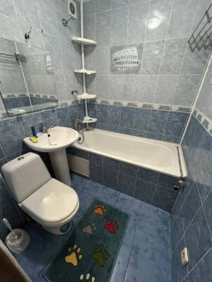 Продам 2-к квартиру Білоцерківський, Біла Церква, Сквирське