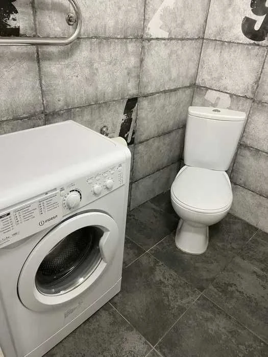 продаж 1 кімнатної квартири, Центр .вул. Нова 31