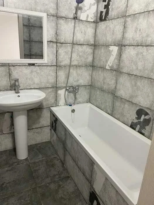 продаж 1 кімнатної квартири, Центр .вул. Нова 31