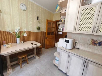 Продаж 2кім квартири у Винниках вул Івасюка