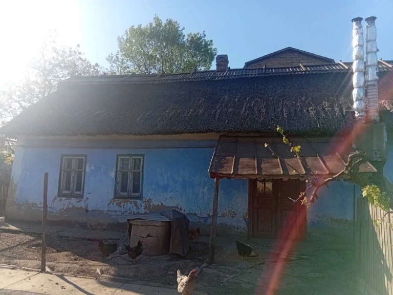 Продам дом по центральной улице