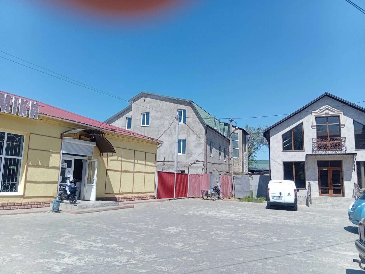 Продам новый дом в самом центре идеально подойдёт под гостин