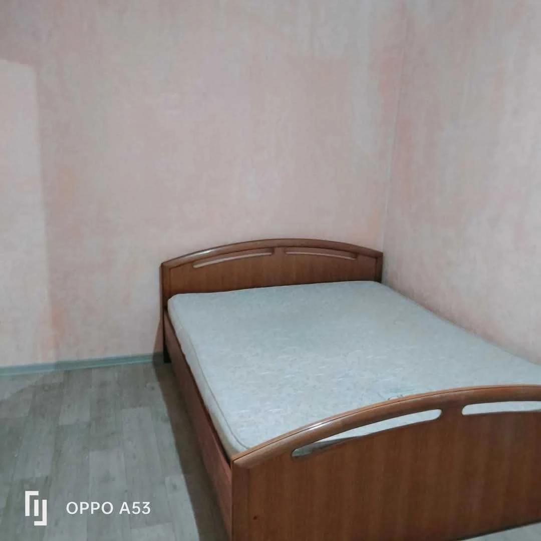 Продам часть дома с своим двориком в самом центре Беляевки