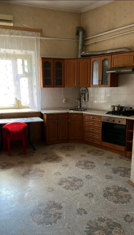 Продам 2-х комнатную на ул.Болгарской