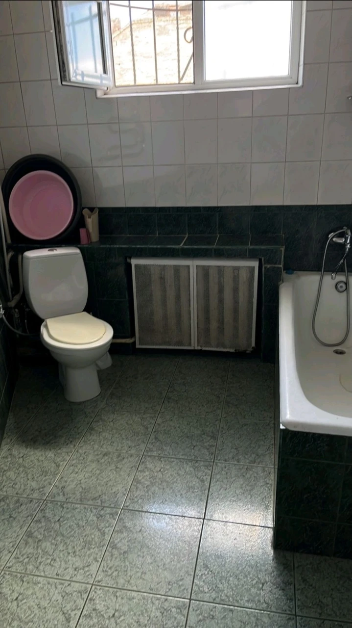 Продам 2-х комнатную на ул.Болгарской