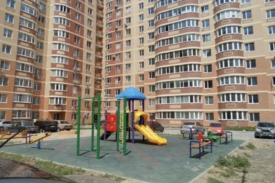 2 кімнатна квартира 80 м²  в новому ЖК "Янтарний". Вигідна п