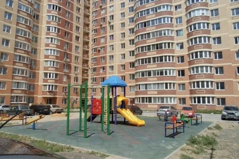 2 кімнатна квартира 80 м²  в новому ЖК "Янтарний". Вигідна п