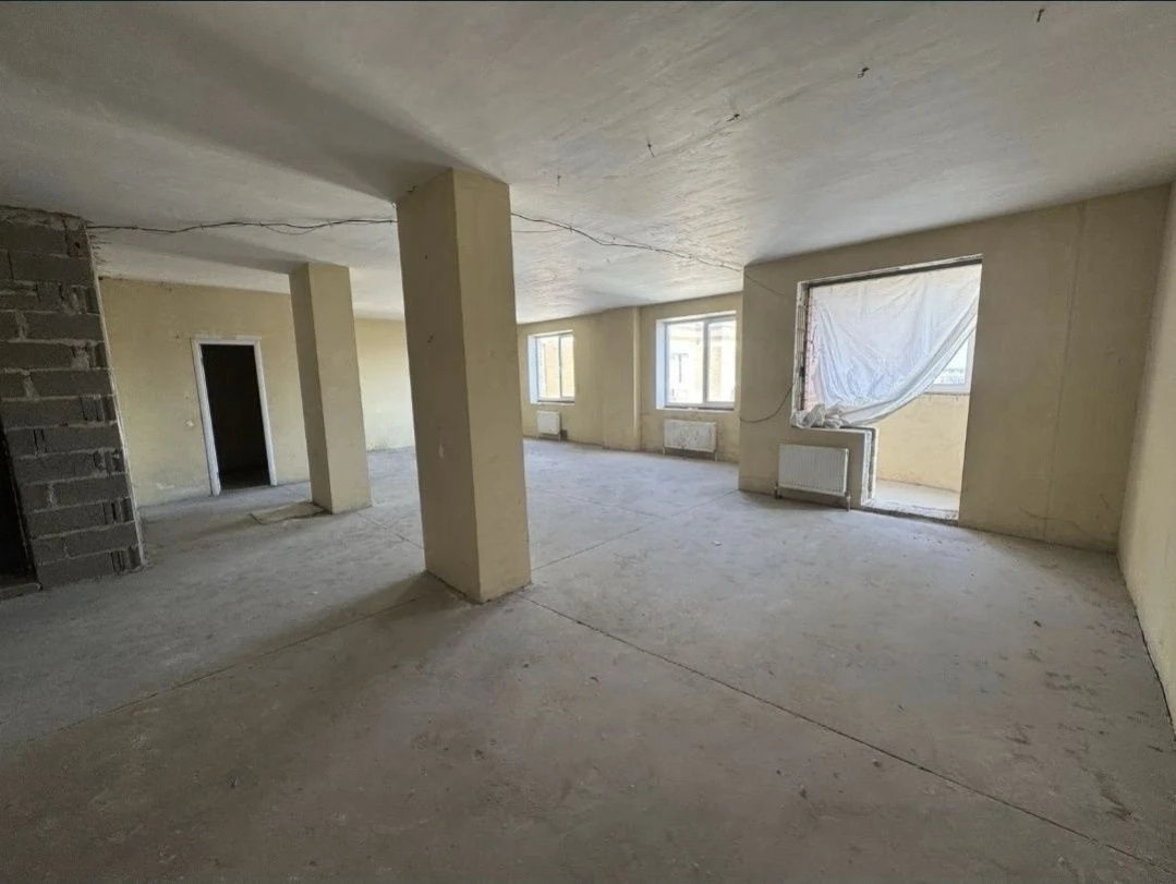 2 кімнатна квартира 80 м²  в новому ЖК "Янтарний". Вигідна п
