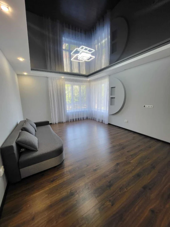 Продаж трикімнатної квартири у затишному районі Івано-Франкі
