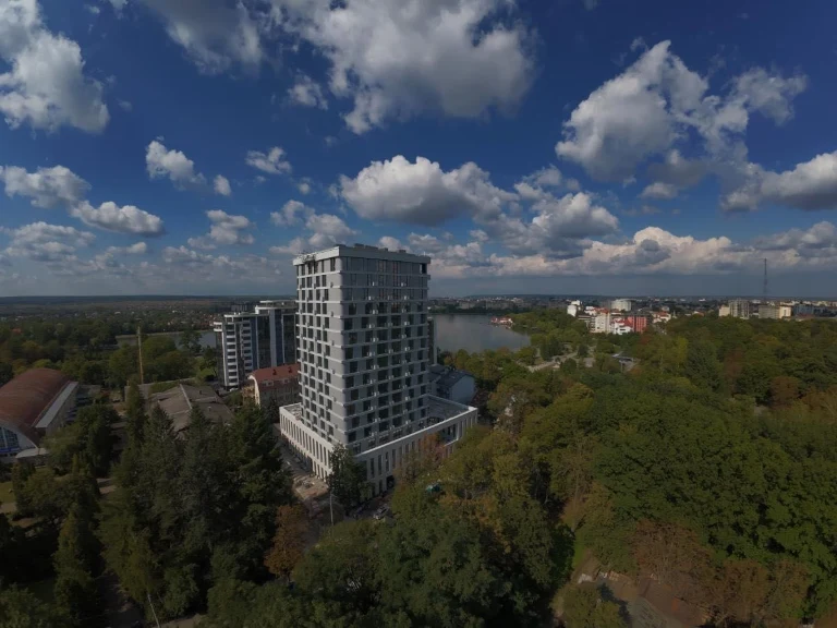 Продаж 1-к квартира 40 м² у ЖК Trivium з виглядом на парк