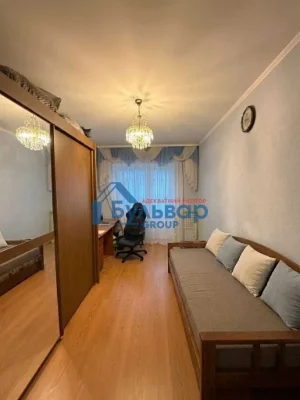 3-к в Центрі міста, цегляна новобудова, 2-й поверх, 90 кв/м,