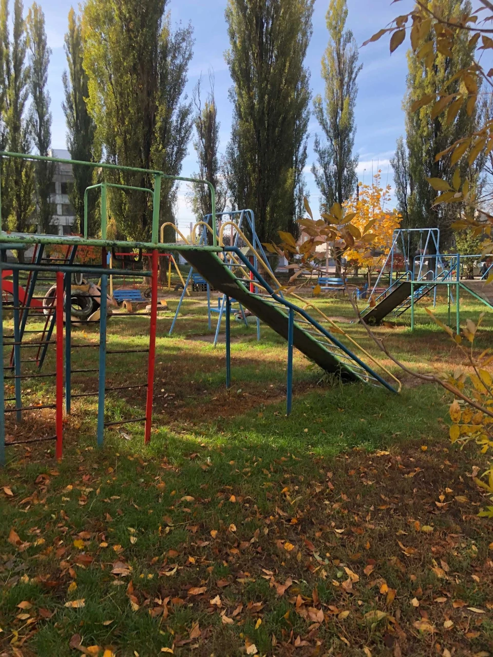 Квартира з евроремонтом і меблями на Браілках.