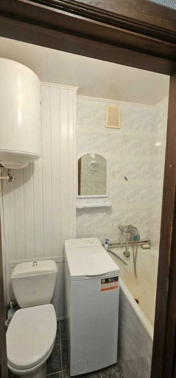 Продам 1 кімнатну квартиру Польова