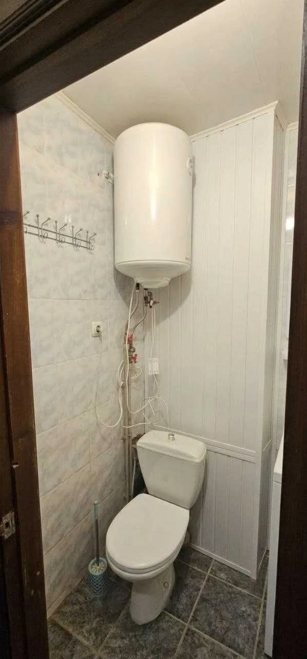 Продам 1 кімнатну квартиру Польова