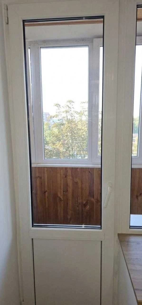Продам 1 кімнатну квартиру Польова
