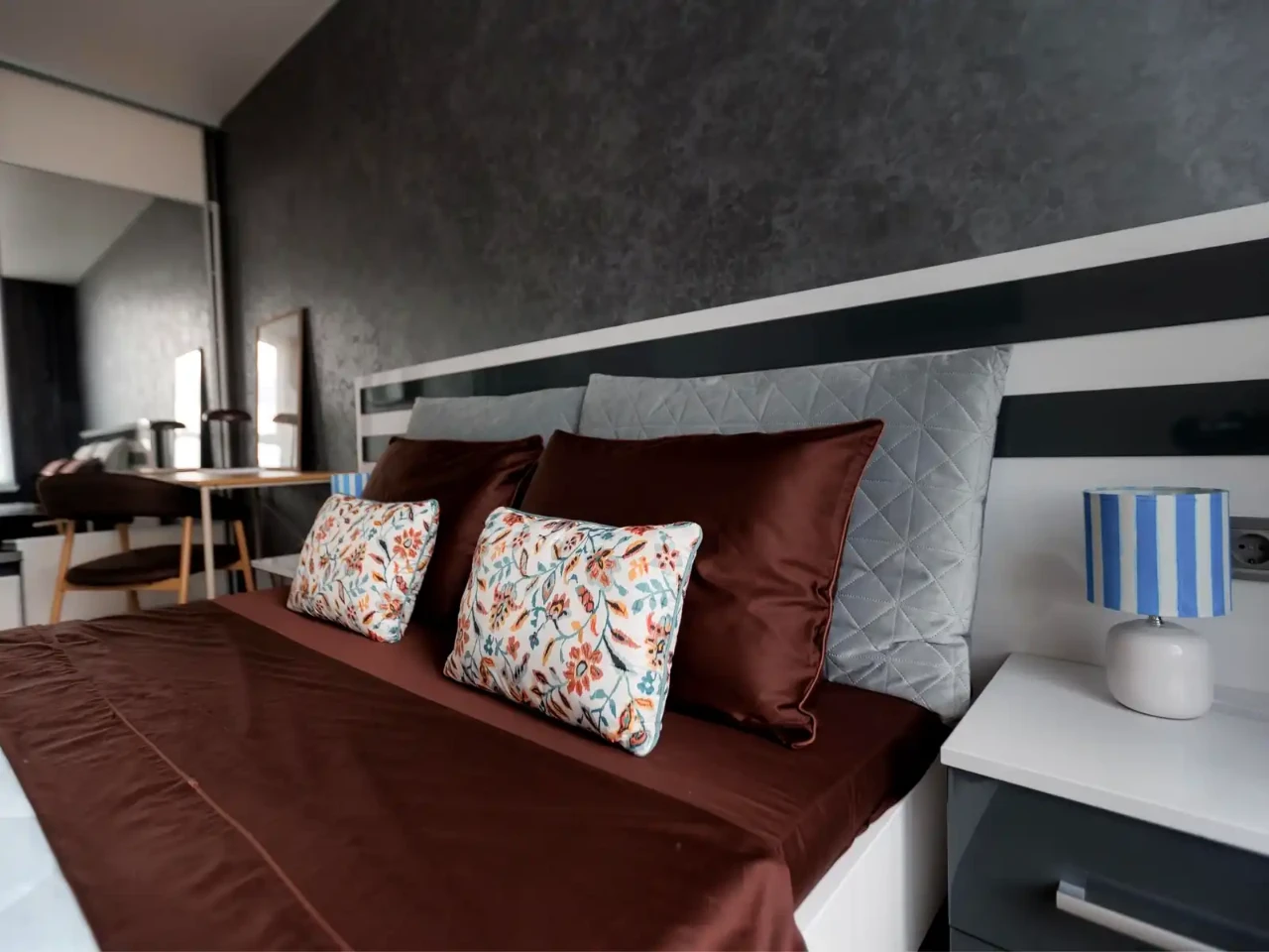 Оренда квартири 1-кімн. 47 м² 16/20 пов.