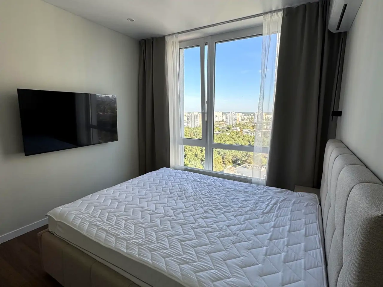 Оренда квартири 1-кімн. 50 м² 20/22 пов.