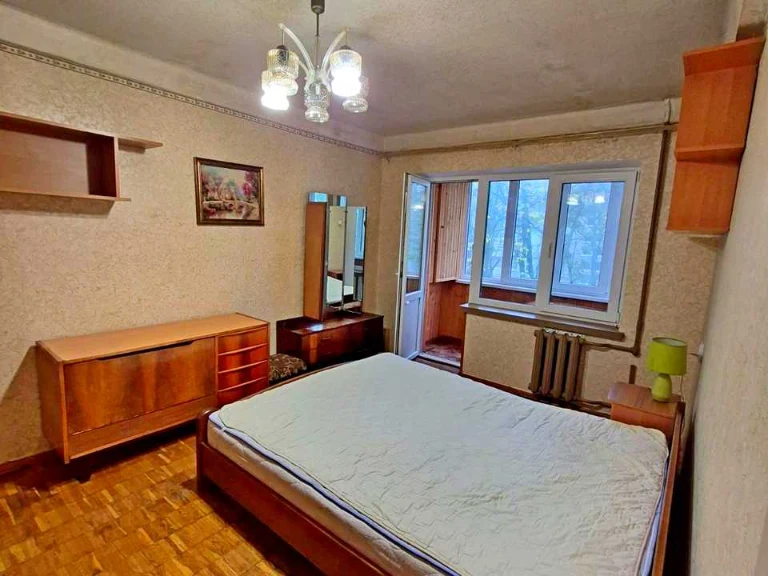 Квартира. Київ, Івана Виговського вул.