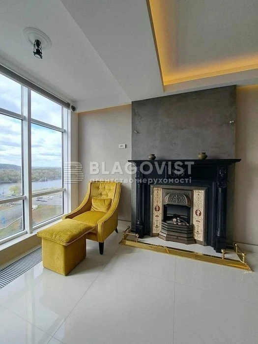 URGENT! 2K for sale Dniprovska embankment 1 Silver Breeze design