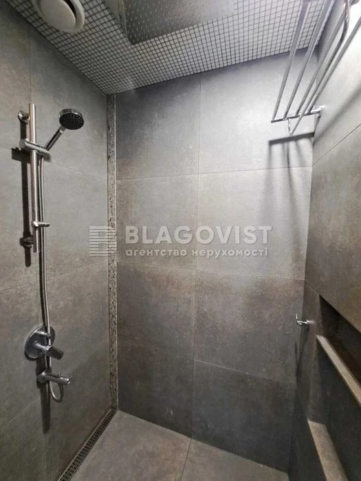 URGENT! 2K for sale Dniprovska embankment 1 Silver Breeze design