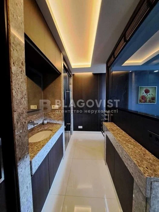 URGENT! 2K for sale Dniprovska embankment 1 Silver Breeze design