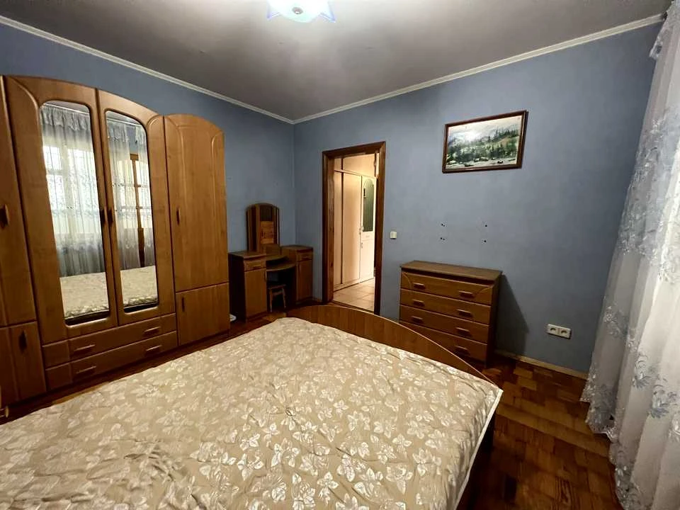 Квартира. Київ, Автозаводська вул.