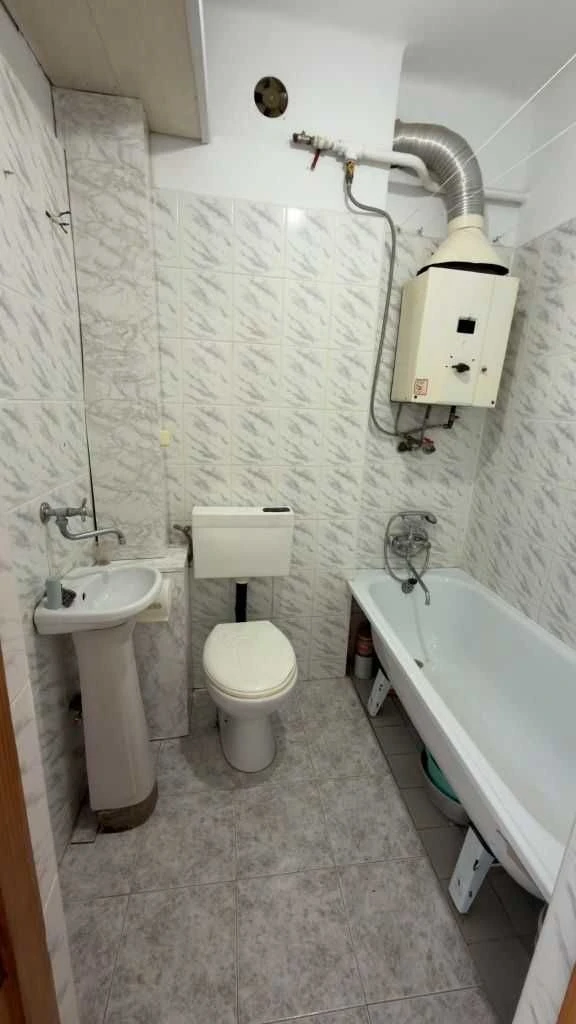 Продаж 2к квартири по вул. Пасічна з власним гаражем