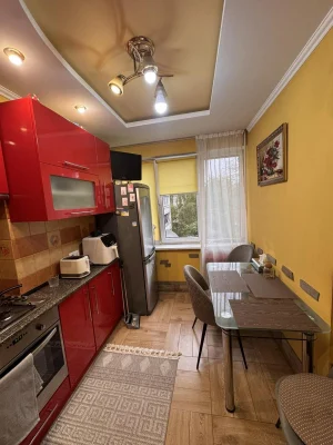 Продаж 2кім кв м.Львів  Шевченківський р-н вул. Мазепи