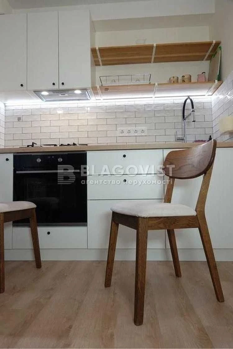 Продаж гарненької 2-к квартири вул. Плеханова Березняки, Рус