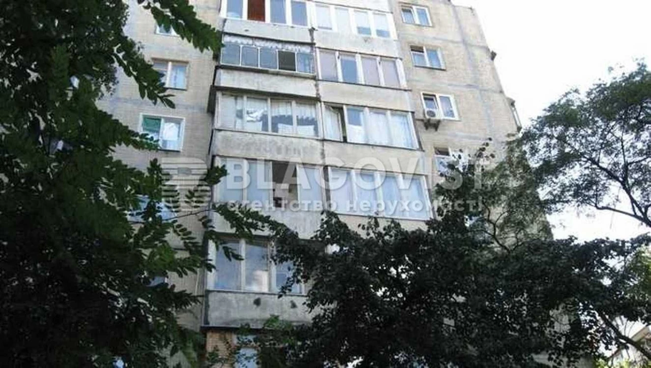 Продаж гарненької 2-к квартири вул. Плеханова Березняки, Рус