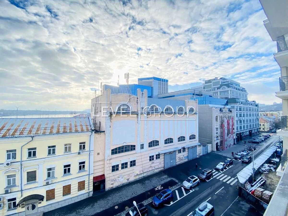 Продаж 2 к квартири Спаська 35, Поділ