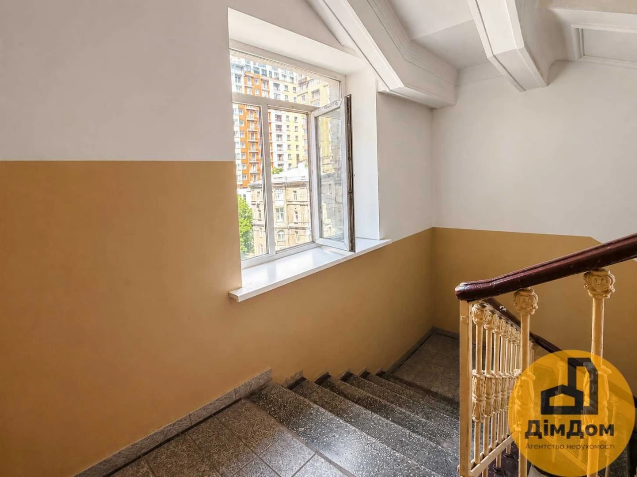 Продаж ексклюзиквної квартири вулиця Хрещатик, 29