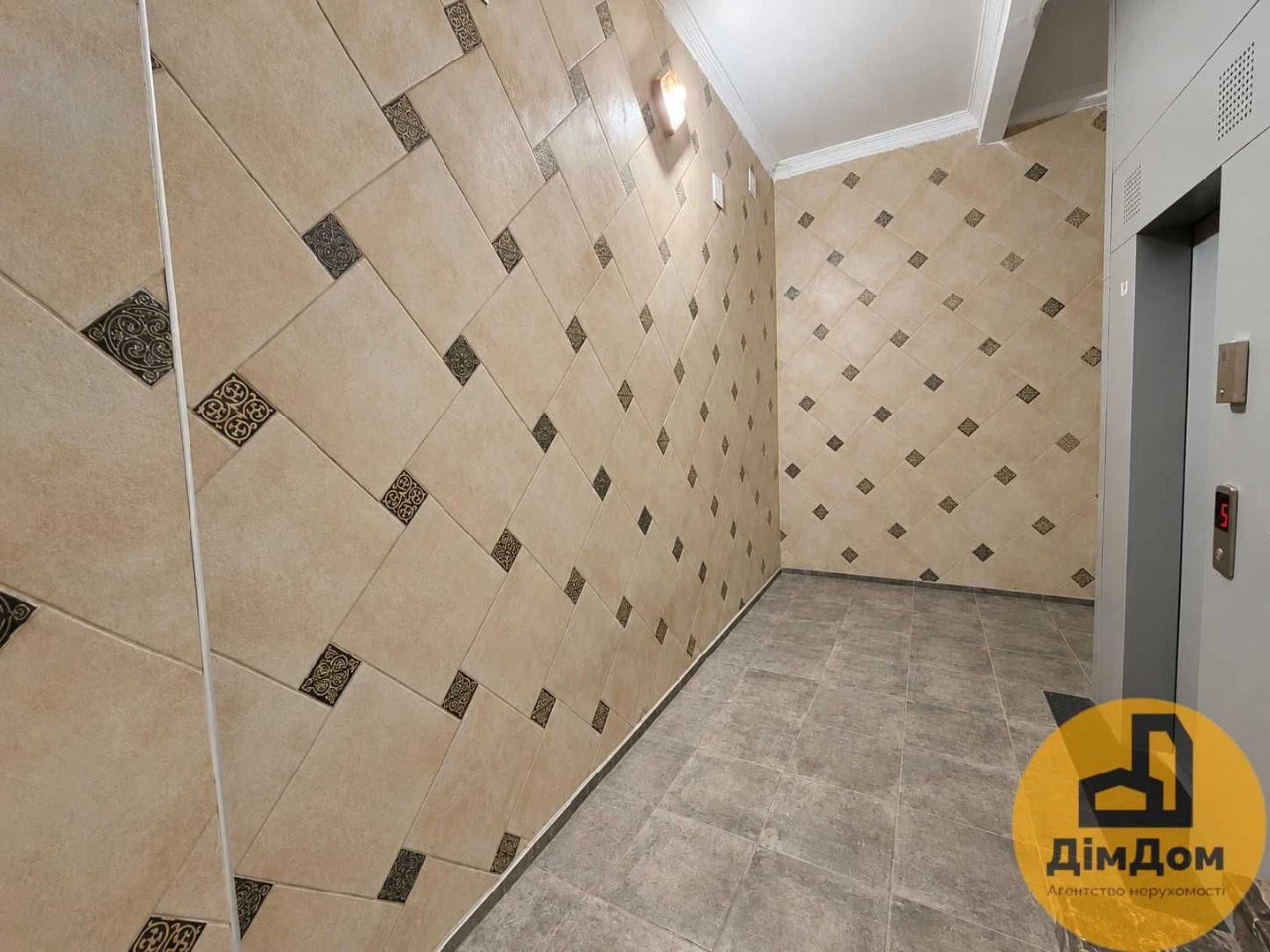 Продаж ексклюзиквної квартири вулиця Хрещатик, 29