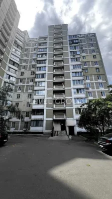 Продаж 2к квартири вул. Дагоманова 23 Дарницький район