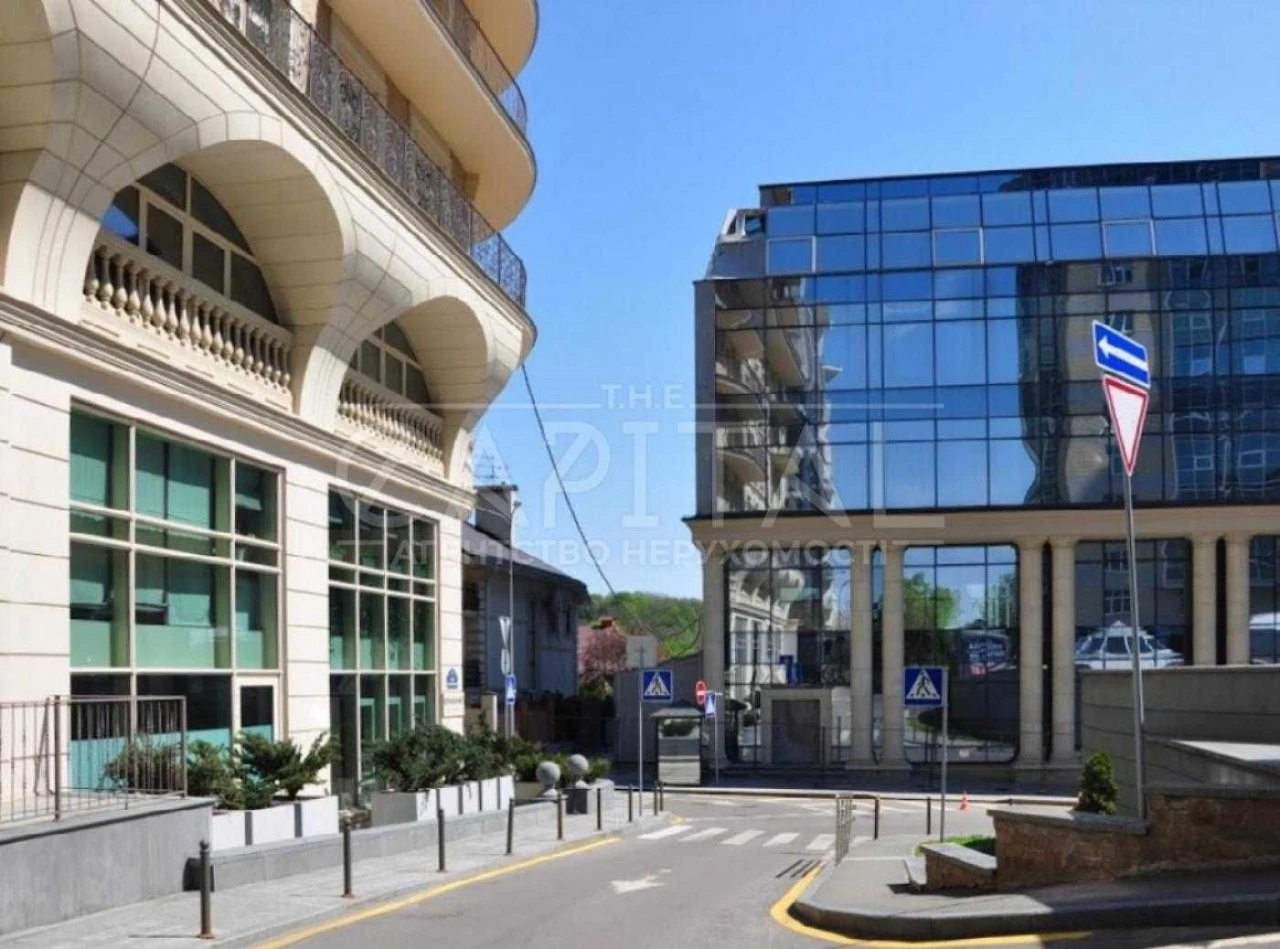 Продаж квартири, вул. Новоселицька, ЖК Renaissance Residence