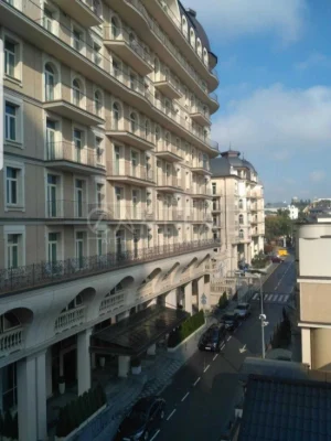 Продаж квартири, вул. Новоселицька, ЖК Renaissance Residence