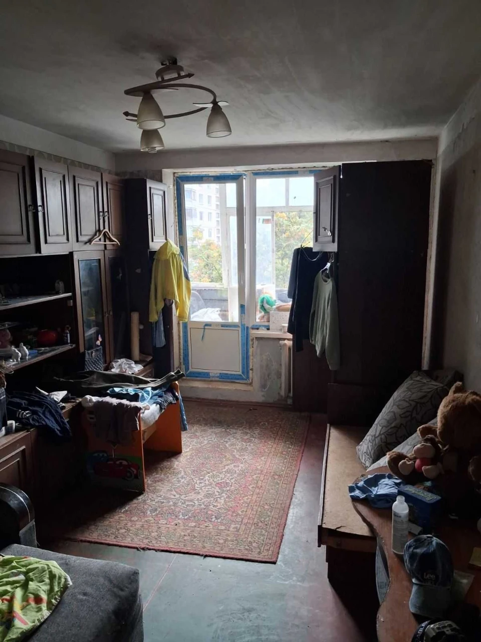 Продам 3к. «чешку» на среднем этаже  пр. Аэрокосмический, 47
