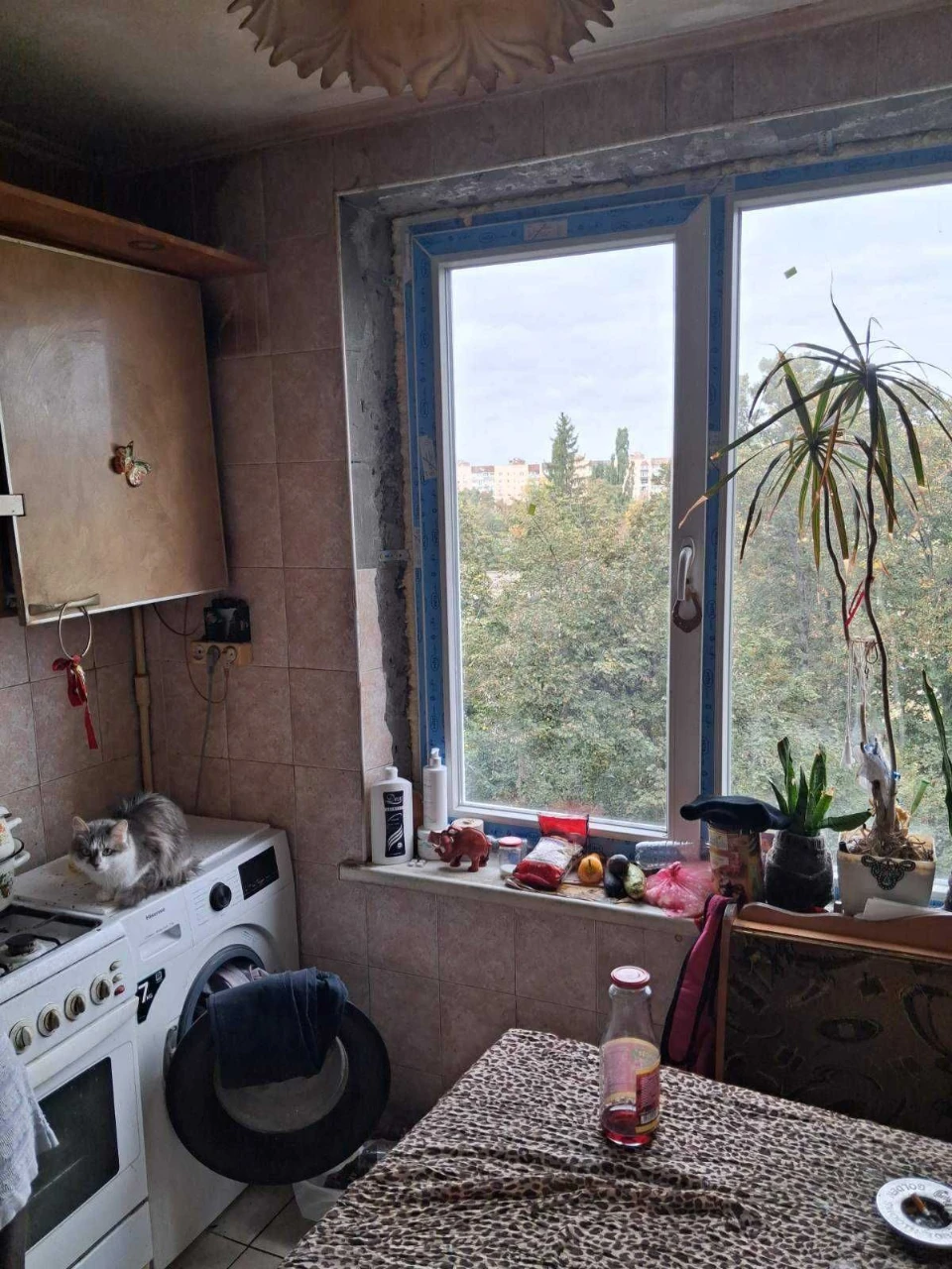 Продам 3к. «чешку» на среднем этаже  пр. Аэрокосмический, 47