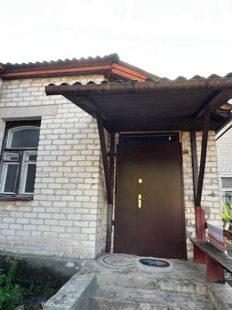Продається 2-кімнатна квартира (частина будинку) у м. Овруч