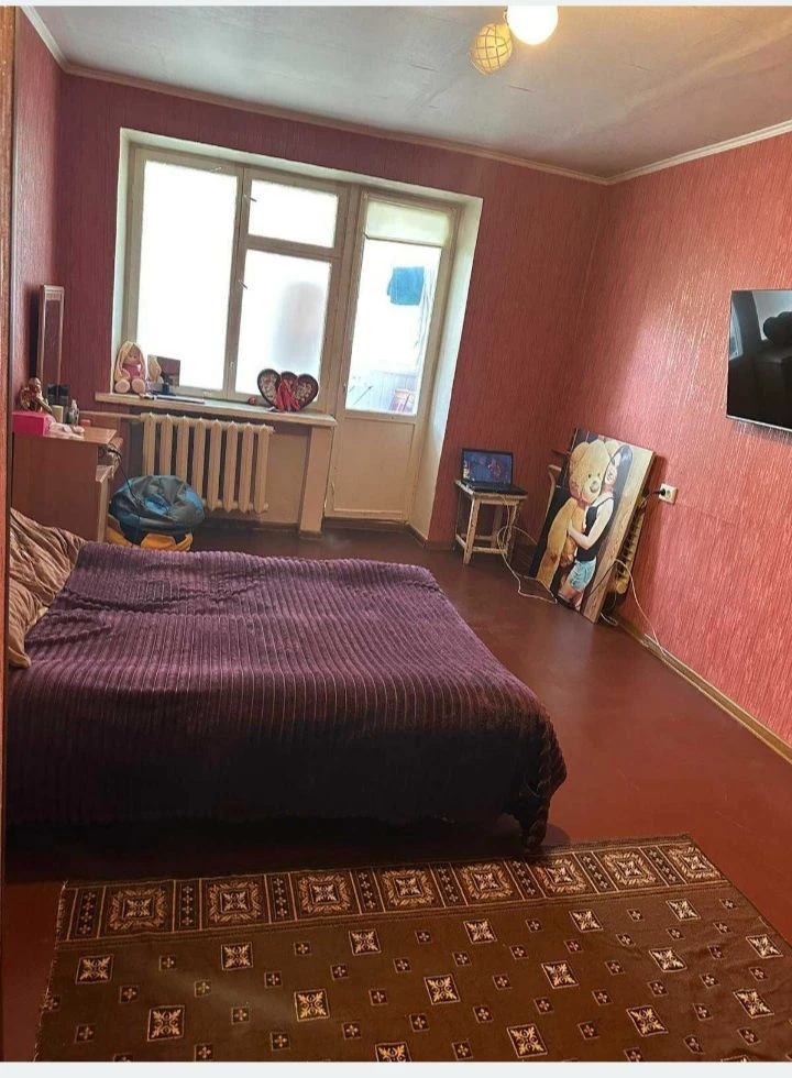 Продам 1кім.квартиру. Молодіжний.