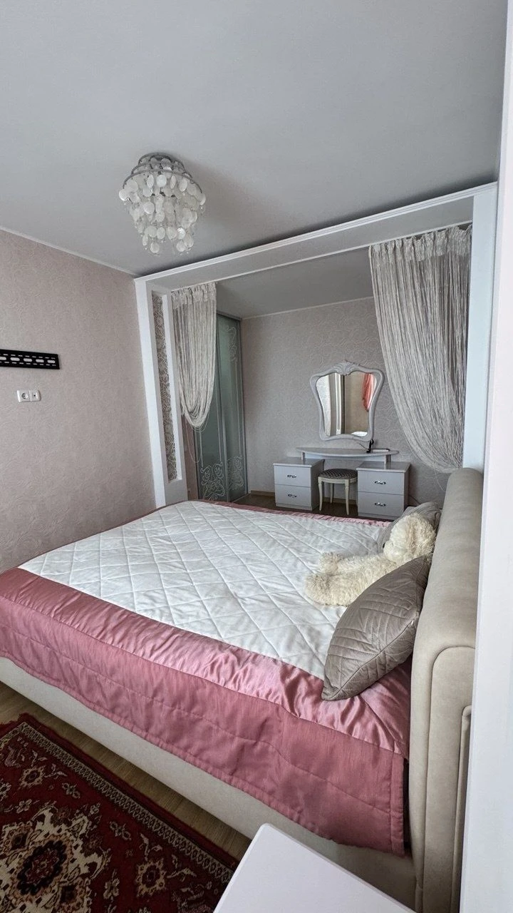 ПРОДАЖ 2-кімн квартири 80кв.м з індивідуальним опаленням, Кр