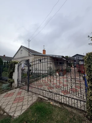 Продам власний будинок з меблями та технікою