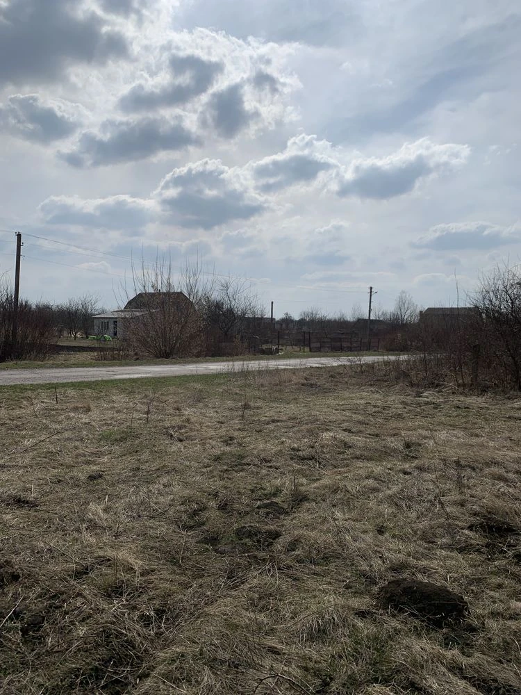 Продам земельну ділянку 25 соток